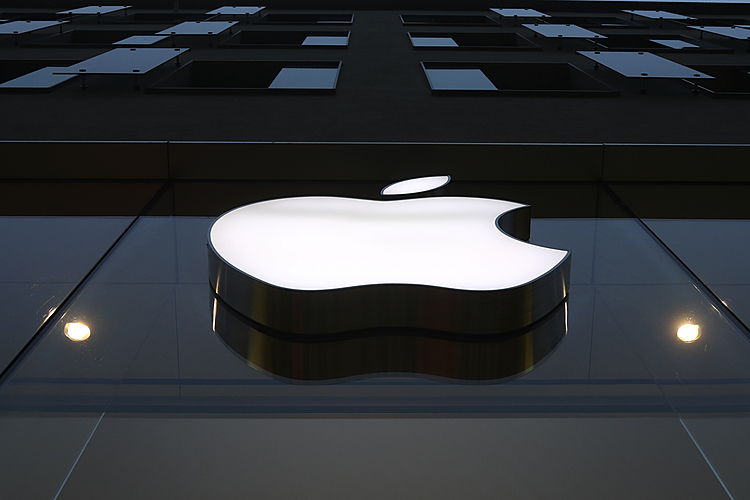 Apple posts big quarter on fast sales start for iPhone 12
