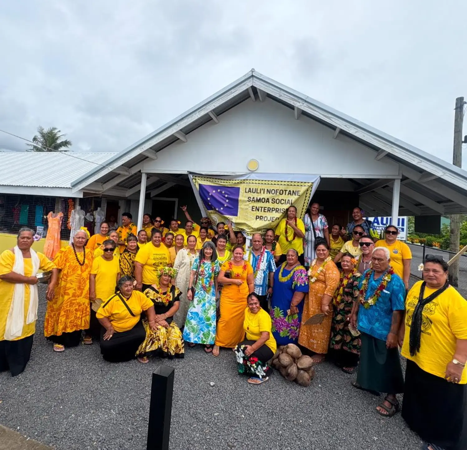 Lauli’i women get lockable market