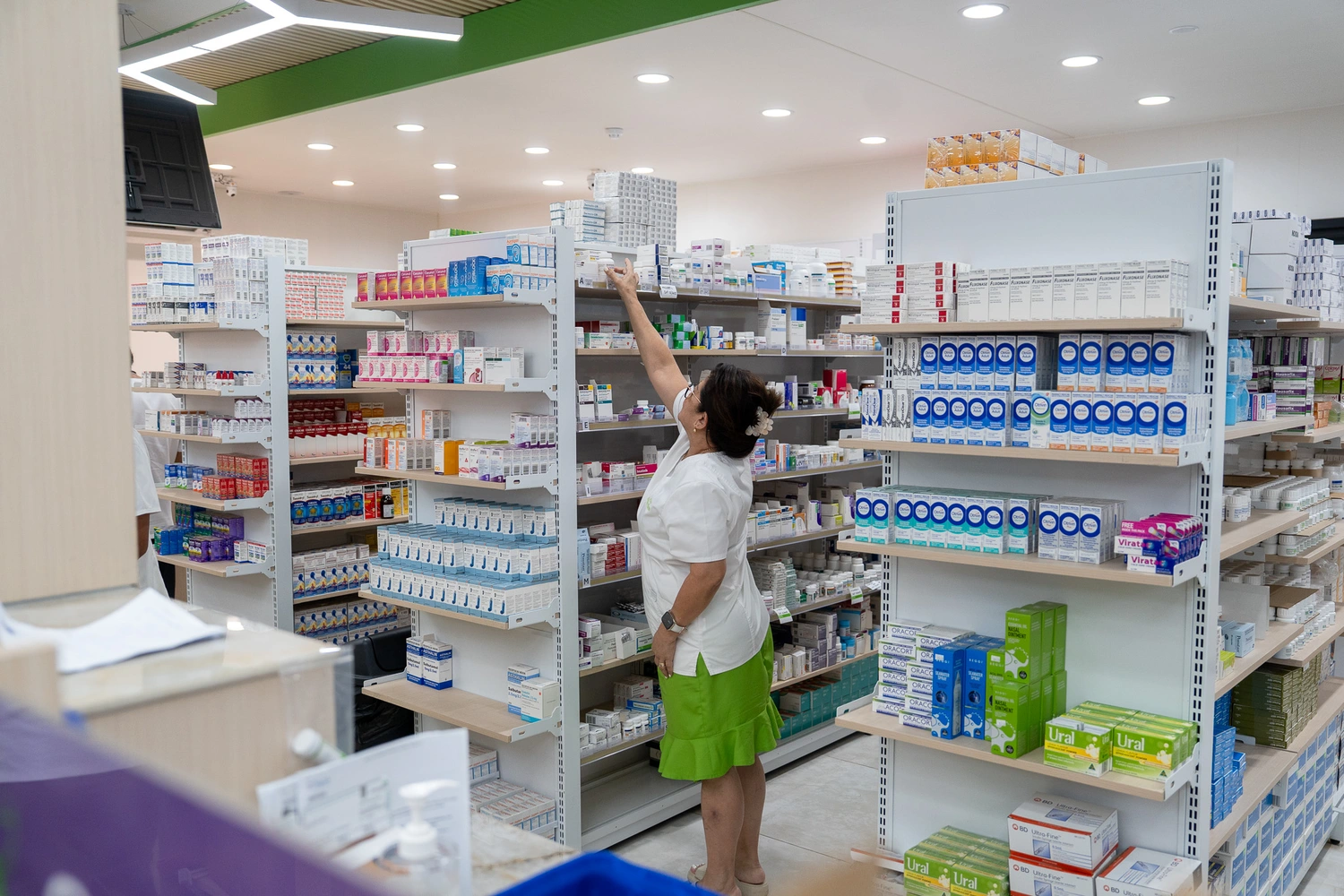 Pharmacies step up to aid hospital medicine shortage   