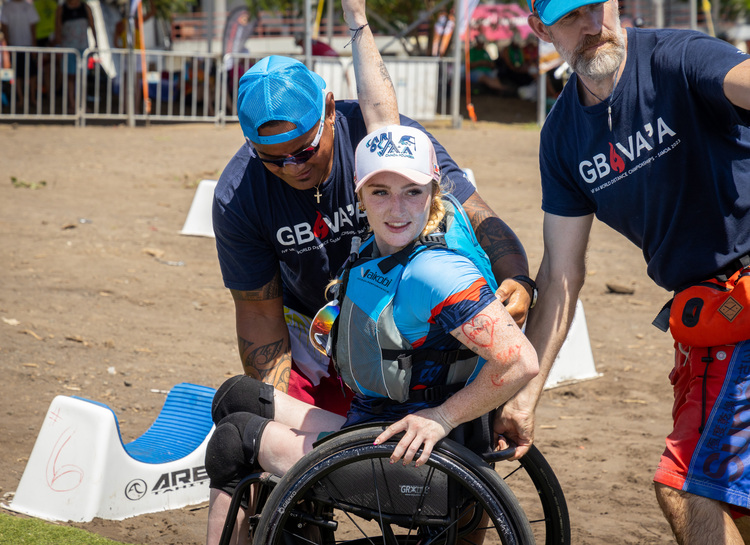 Para-paddlers inspire in Samoa