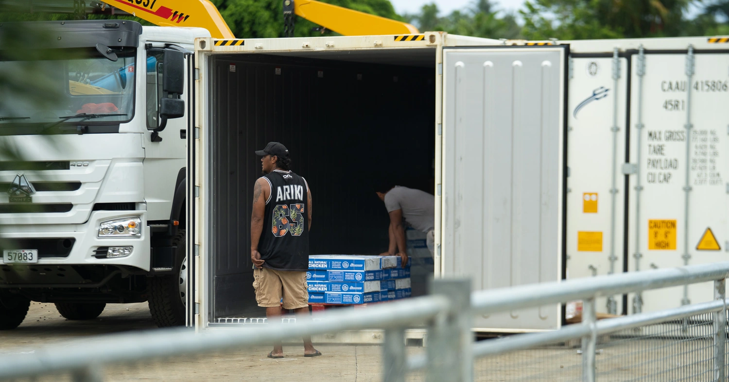 Frozen chicken price war: Retailers sell at a loss