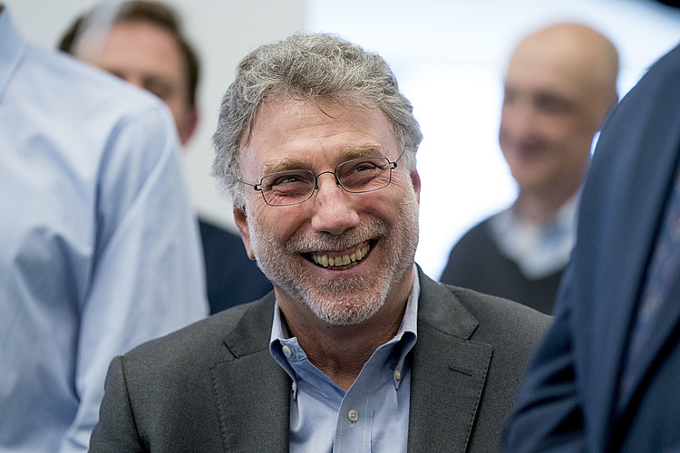 Washington Post's Marty Baron says he's retiring next month