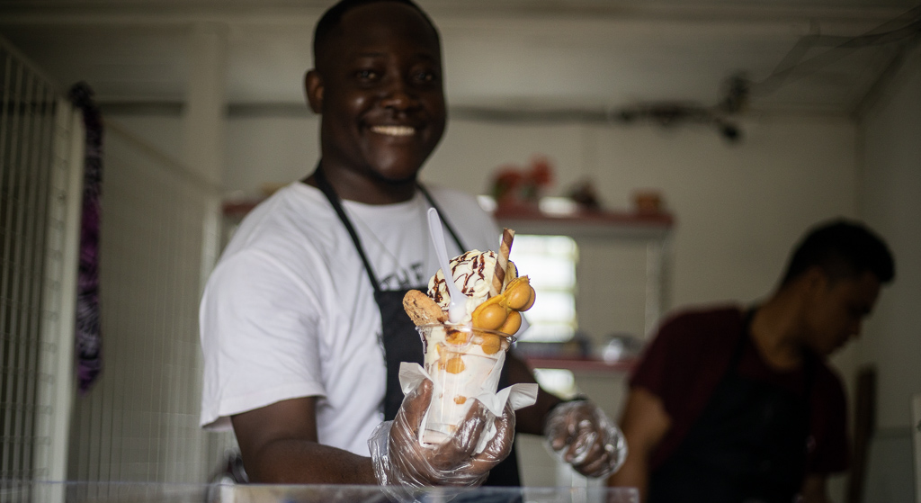 Bubble waffle shop opens at Leufisa