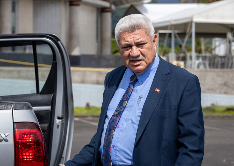 "I'm not surprised," Fonotoe on fake photo