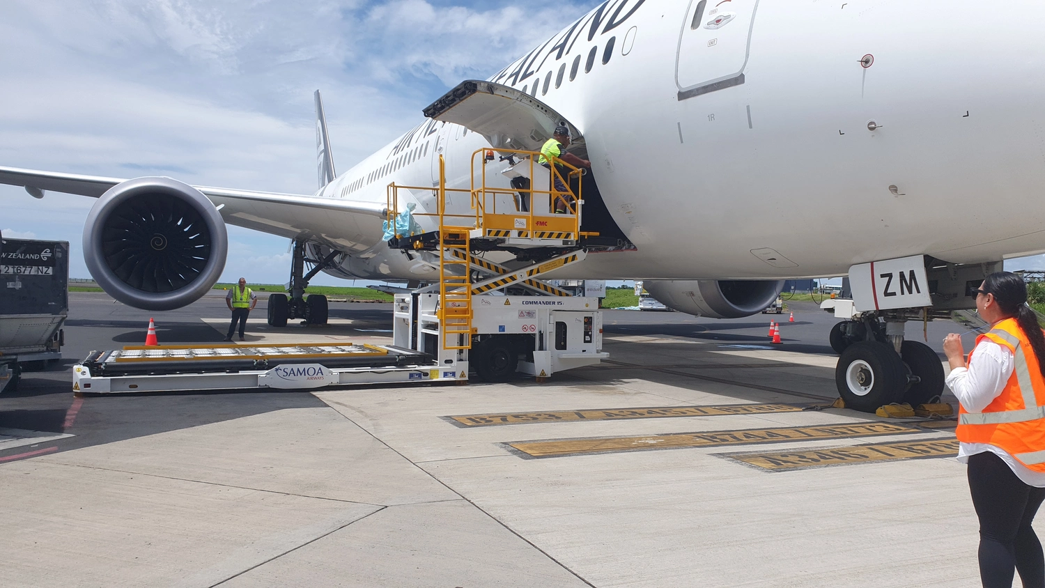 New loaders for airport services