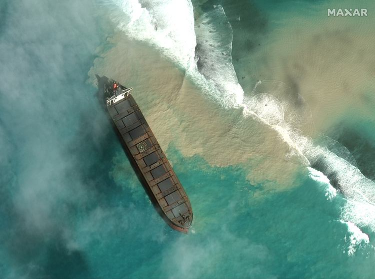 Mauritius declares emergency as stranded ship spills fuel