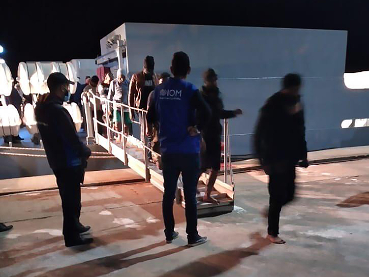 More than 50 migrants reported drowned off Tunisia; 33 saved