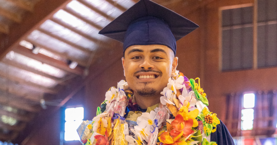 Samoa Observer | Student overcomes challenges to excel
