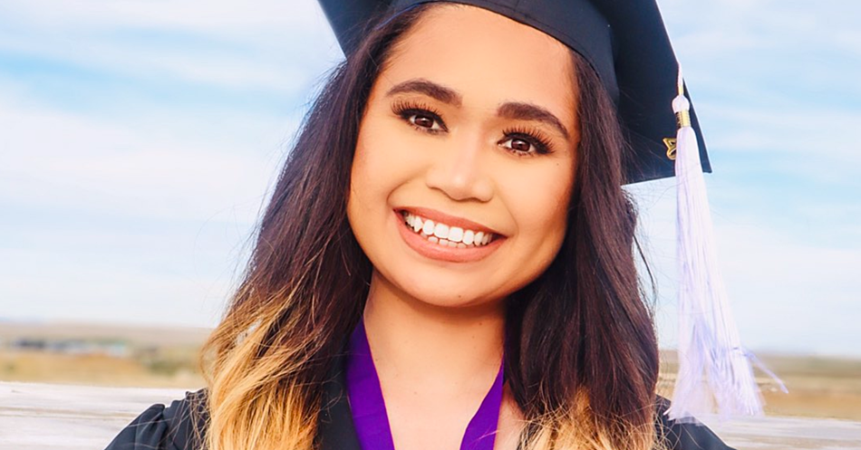 Samoa Observer | Graduate dedicates success to parents