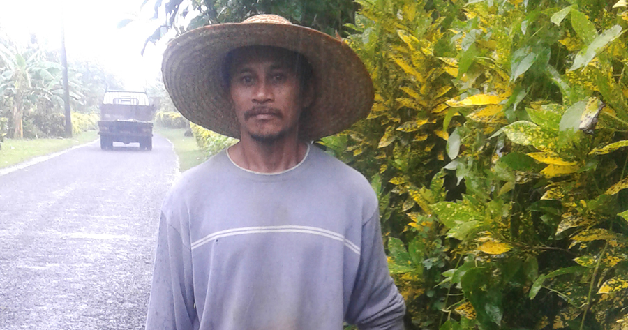 Trump says he's reducing Central American aid over migrants