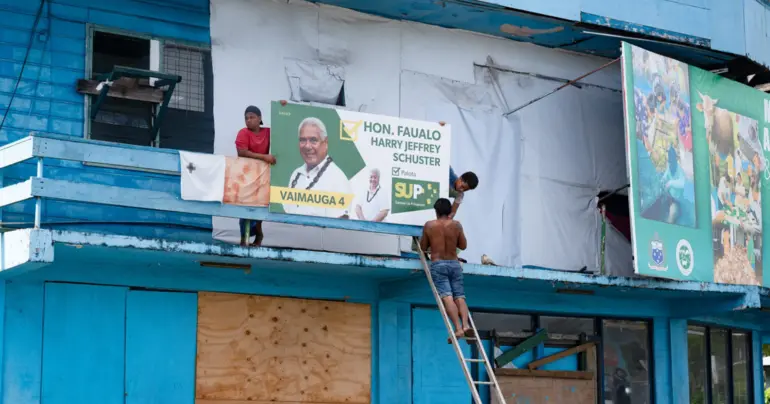Faualo first to remove campaign materials ahead of deadline