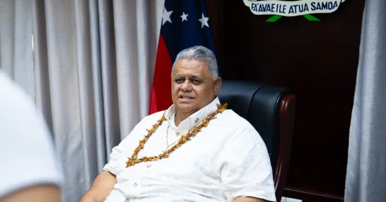 Who ordered the manipulated photo of our PM?