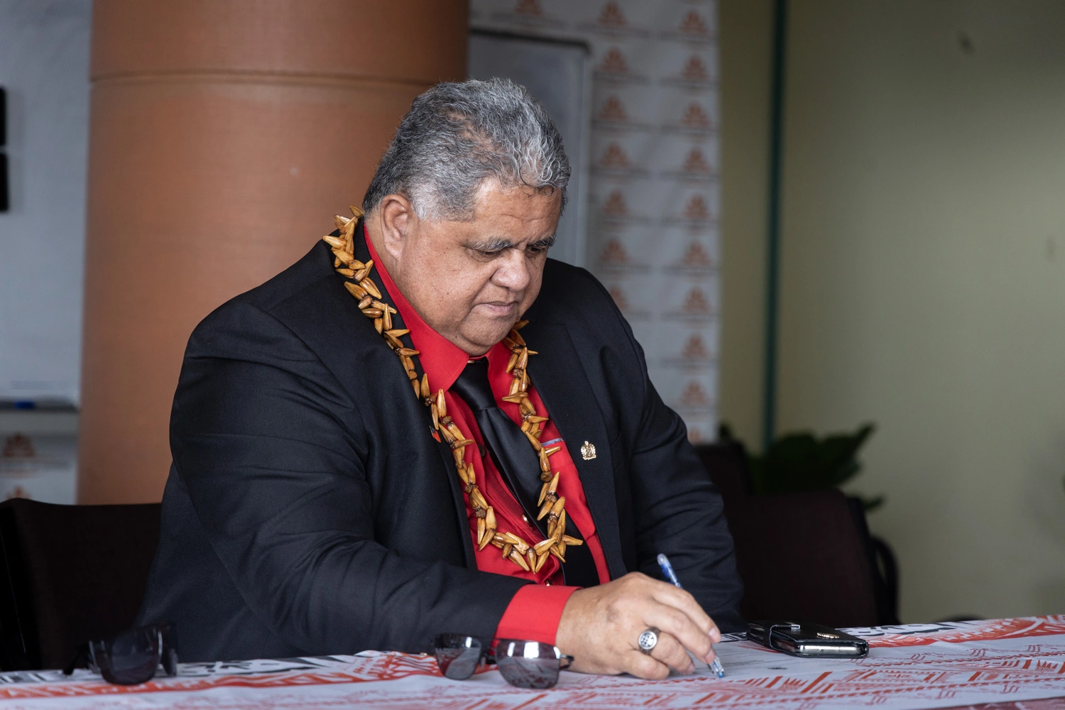 PM bans Samoa Observer, says will extend ban to cabinet ministers