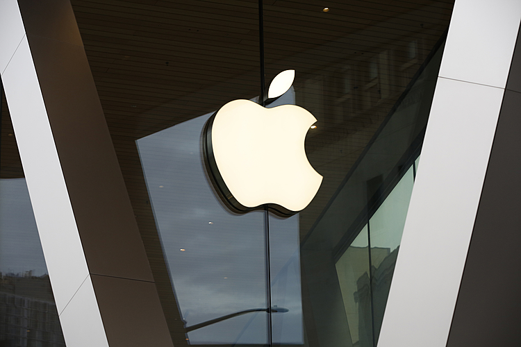 France fines Apple $1.2 billion for anti-competitive acts