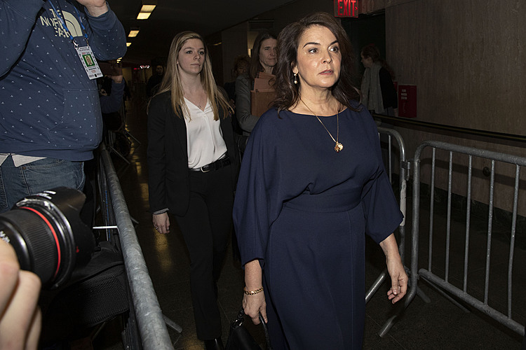 Annabella Sciorra: Harvey Weinstein held me down, raped me