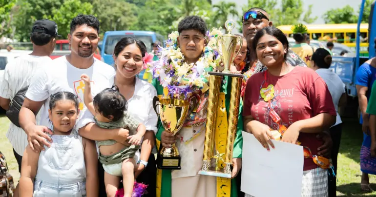 Don Bosco topper wants to support mother and grandfather