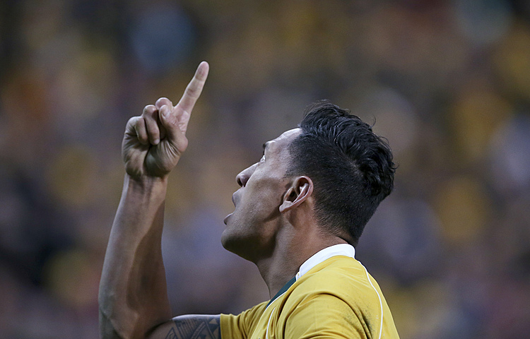 Folau meets Australian rugby officials over anti-gay post