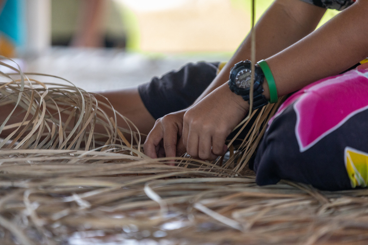 Mat theft and criminals lurking on online markets