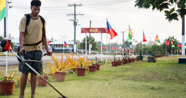 The melee in Malie about divisions in the village