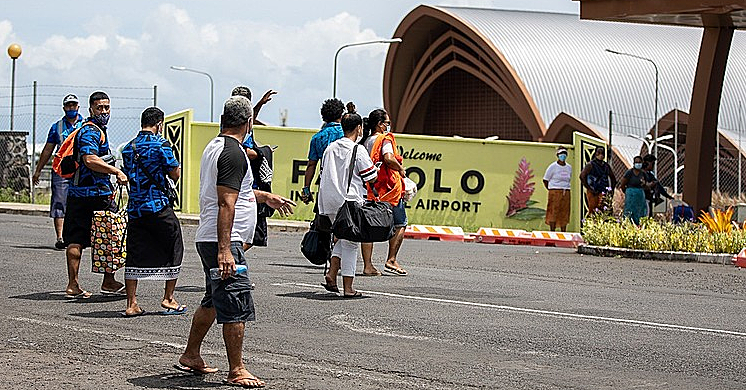 The illegal R.S.E. flights saga point to the door