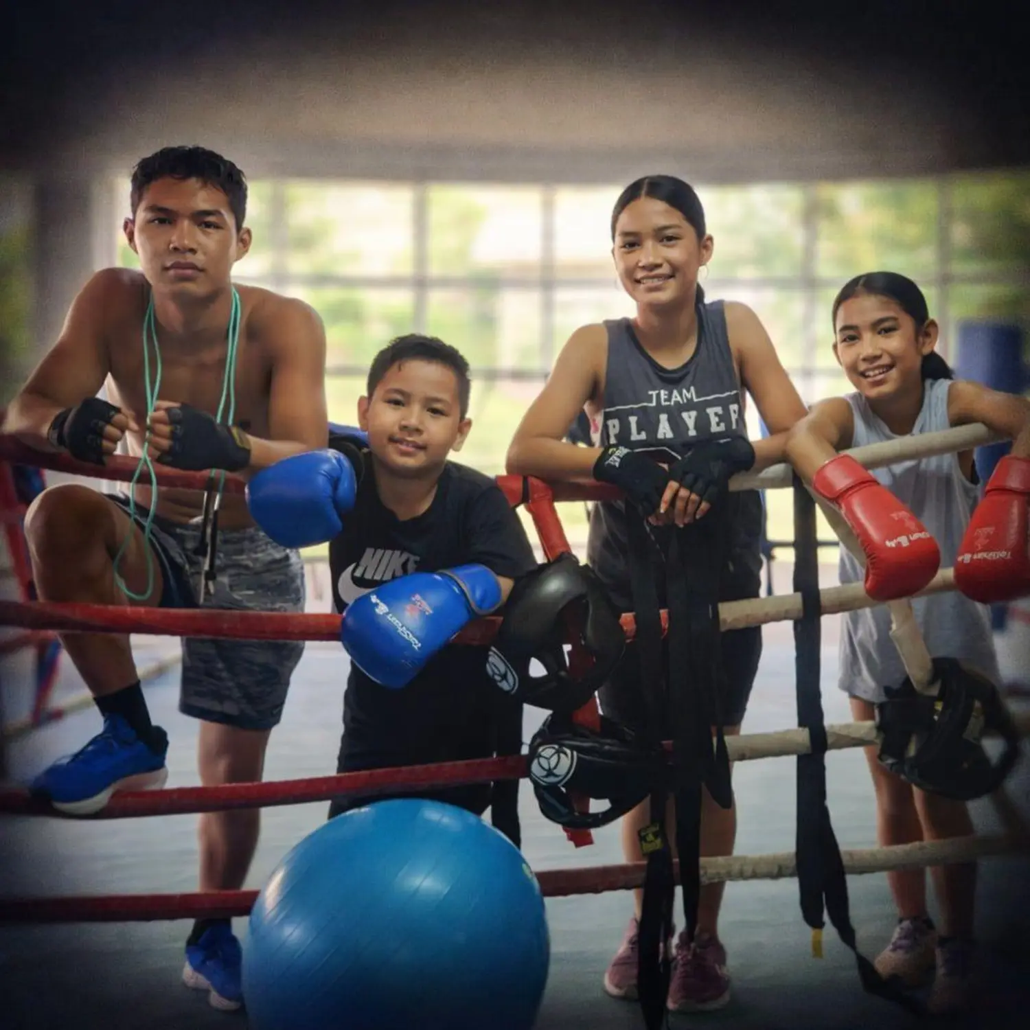  Boxing becomes family's path to faith and discipline 