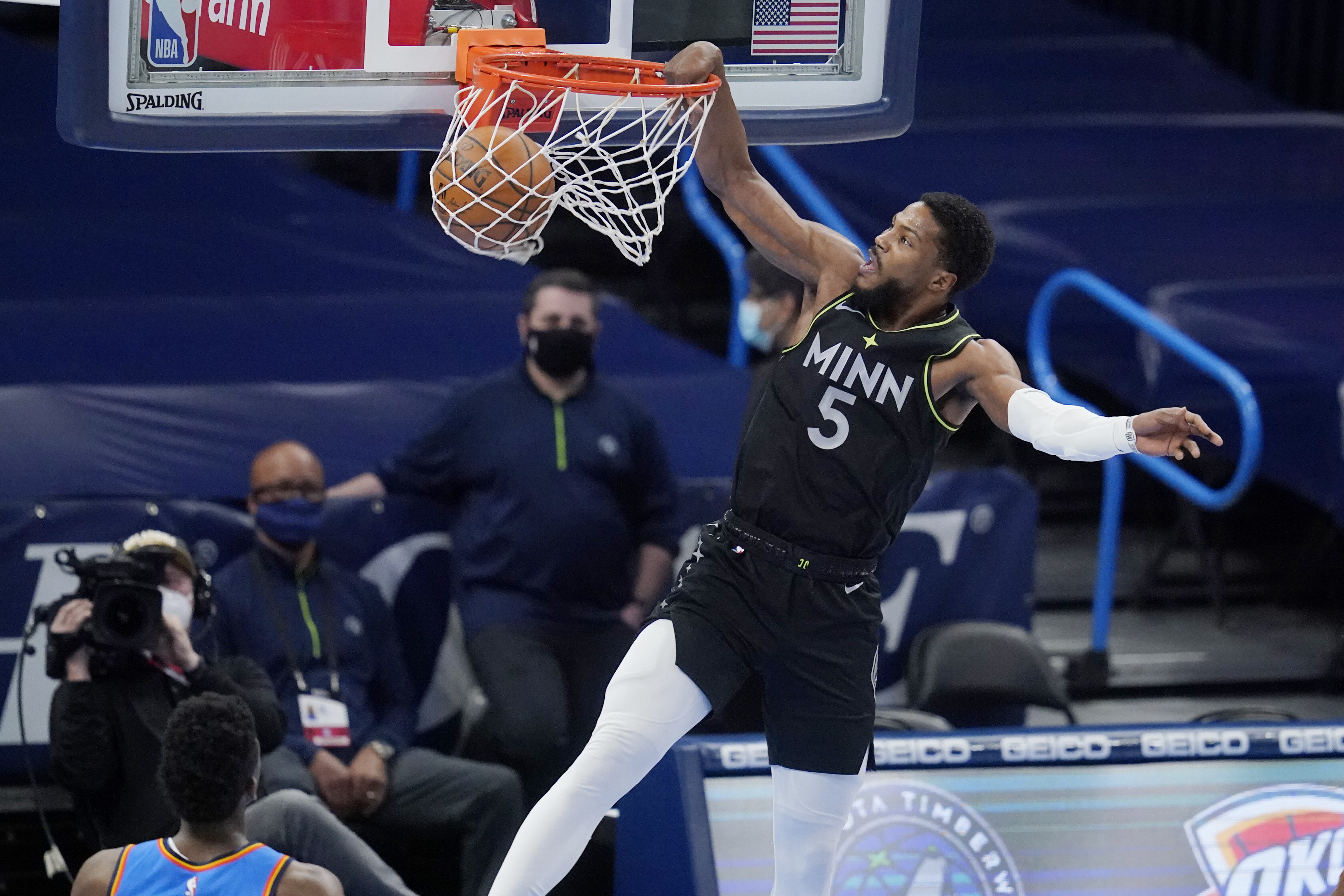 Wolves' Beasley gets 120-day sentence for gun threat