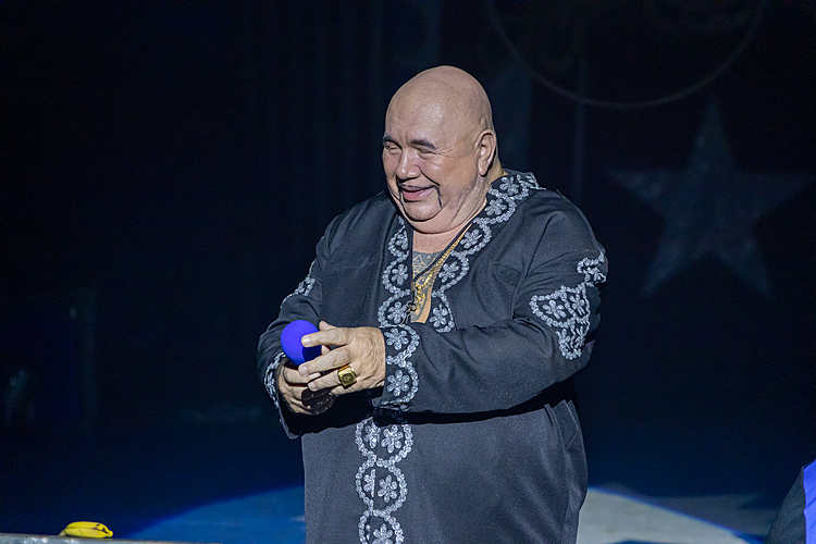 Circus' Tahiti tour disrupted by visa denial