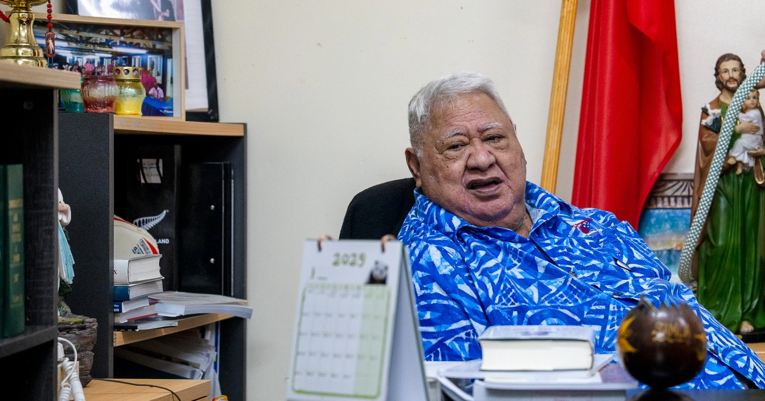 Tuilaepa told to leave again, came in too early