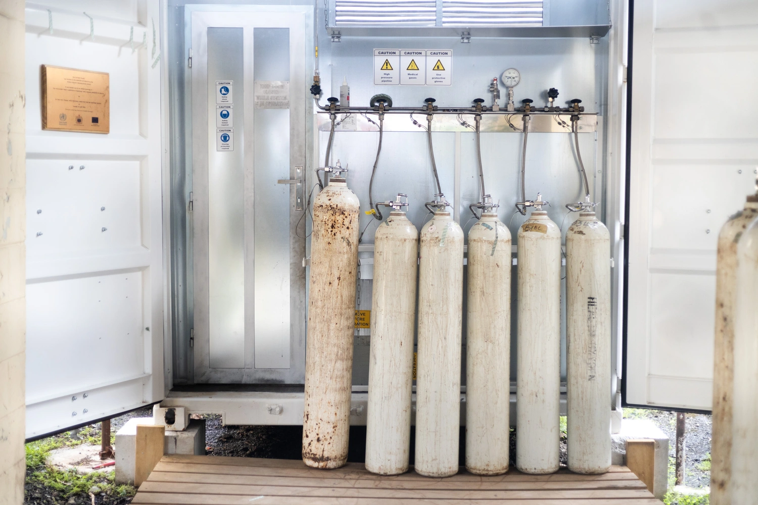 Hospital oxygen plant down, tanks brought from Pago