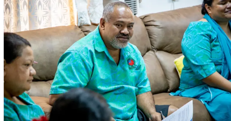 Dr Kamu told to step down