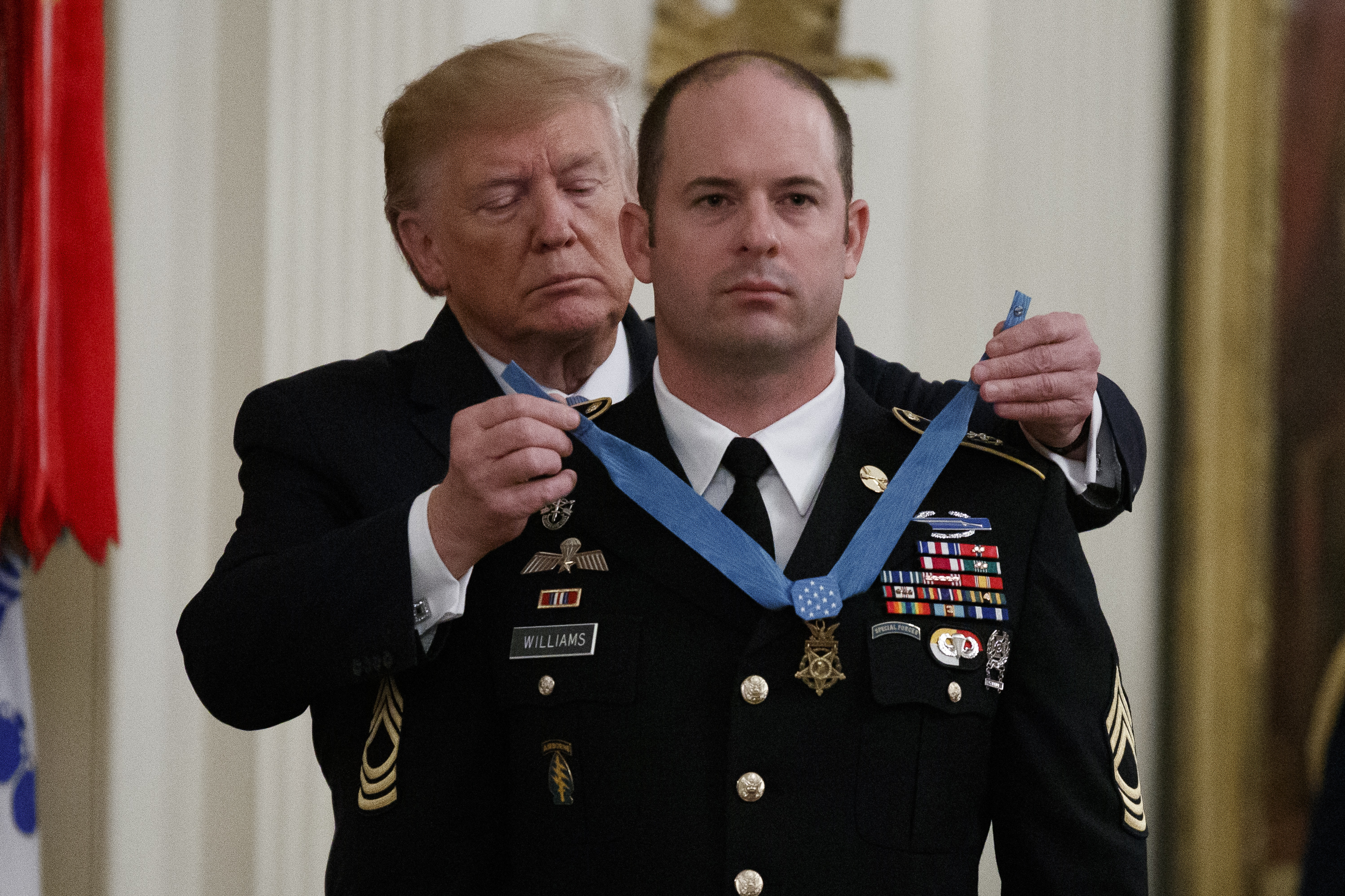 Trump presents highest military honor to Green Beret