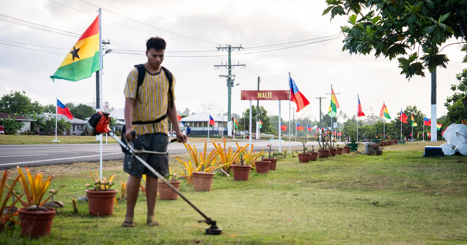 The melee in Malie about divisions in the village