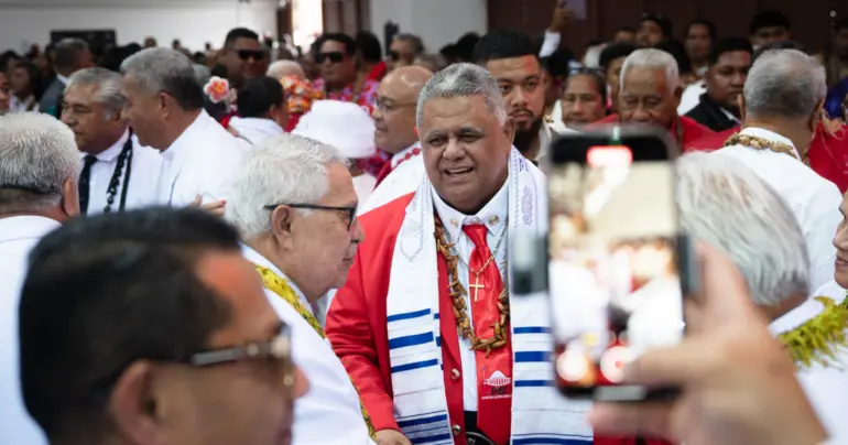 Report questions PM's Chinese connection