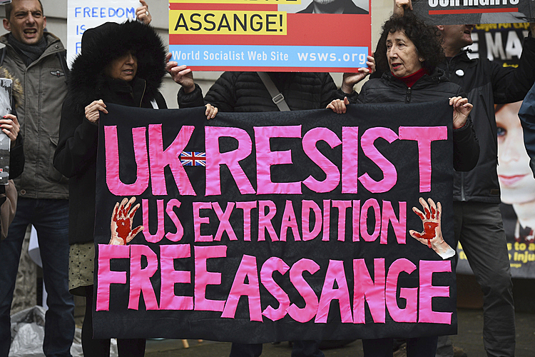 WikiLeaks founder Assange due in court to fight extradition