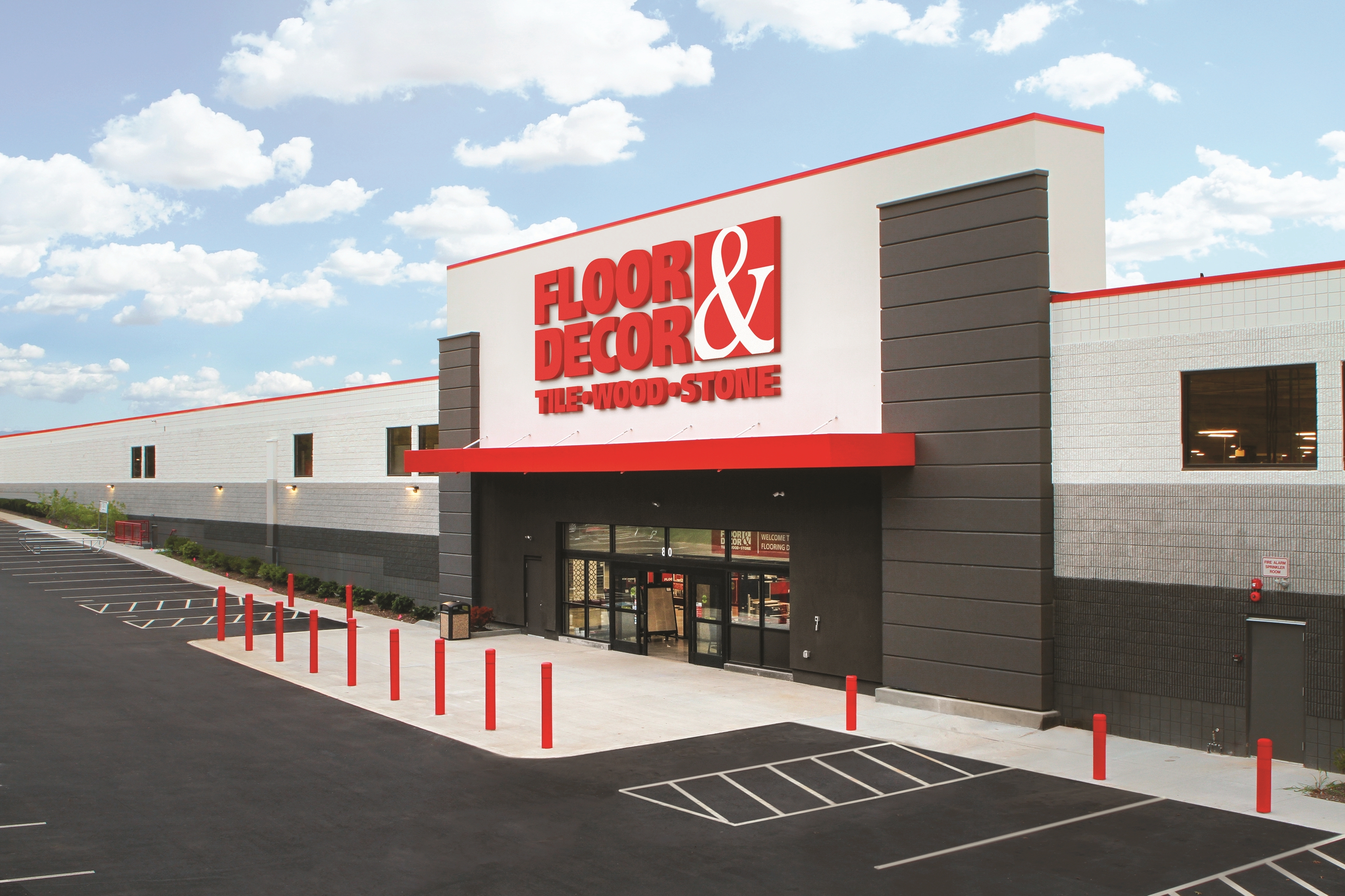 Volta Partners With Floor & Decor to Provide Electric Vehicle Charging