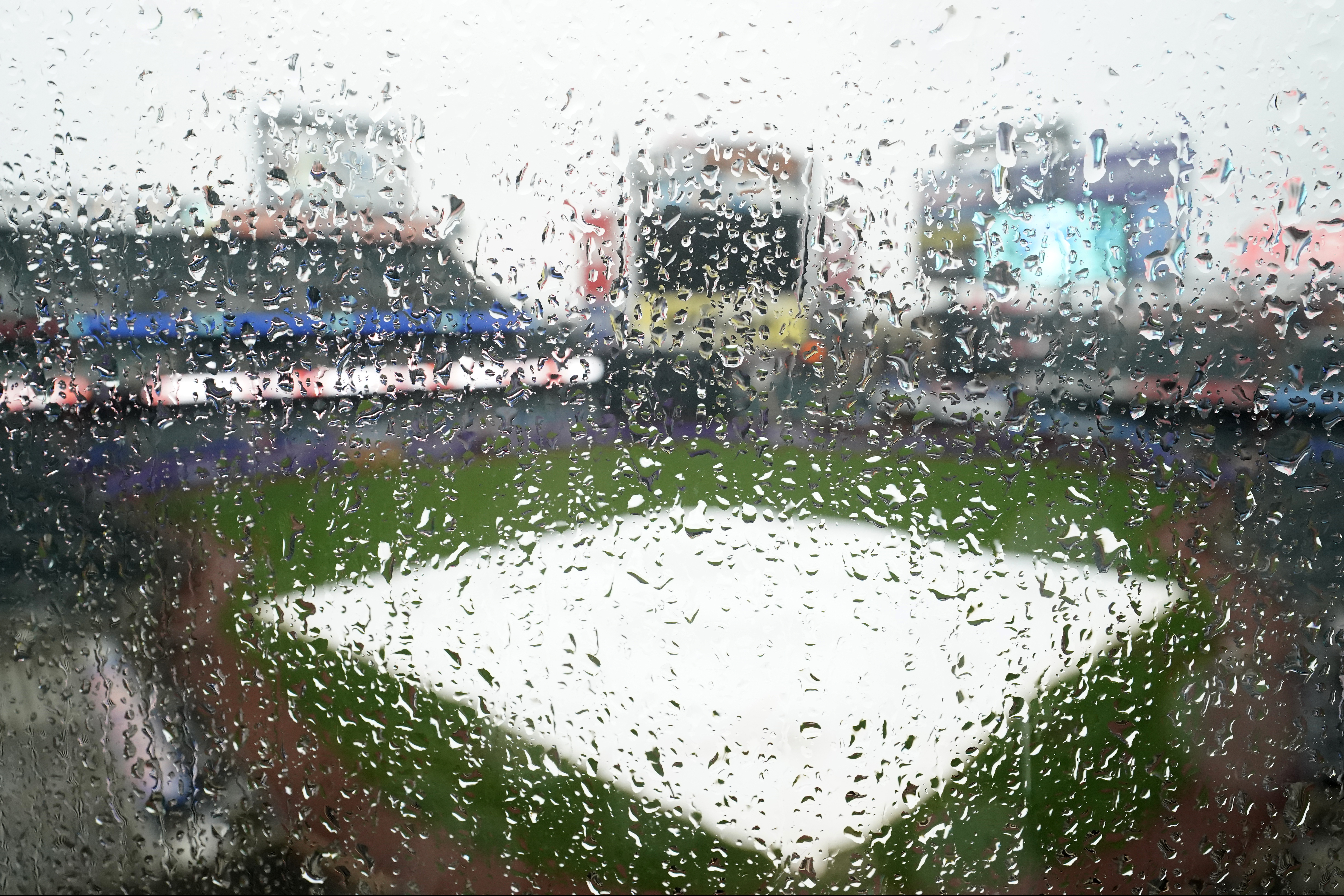 Mets-Phillies postponed after rainout miscue on Sunday