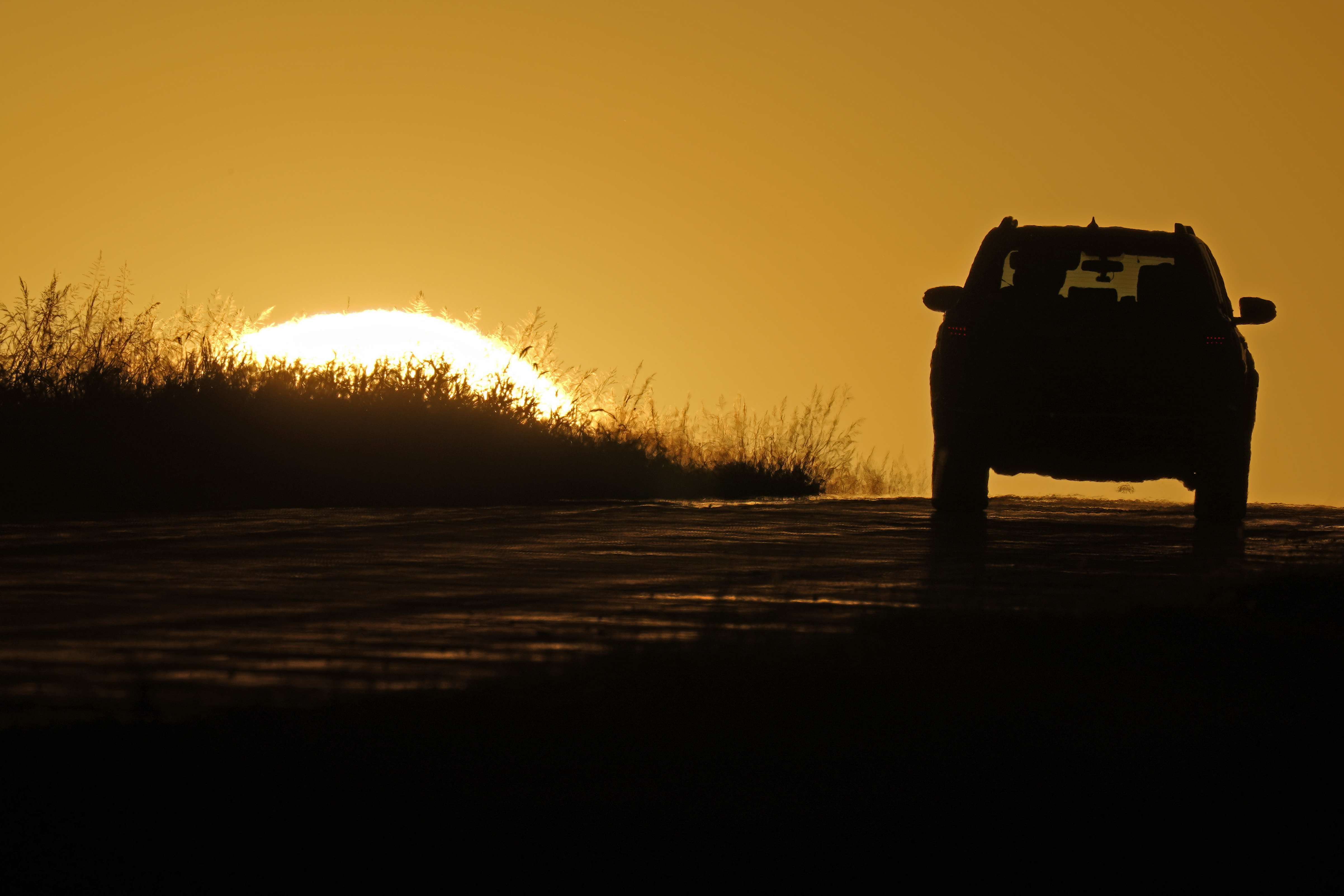 Automakers prep for stronger mileage standards under Biden