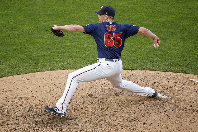 AP source: Reliever Trevor May agrees to deal with Mets