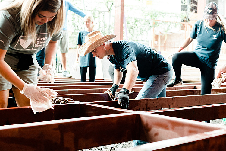 Vivint Smart Home Wins Gold Halo Award for Outstanding Corporate Social Responsibility