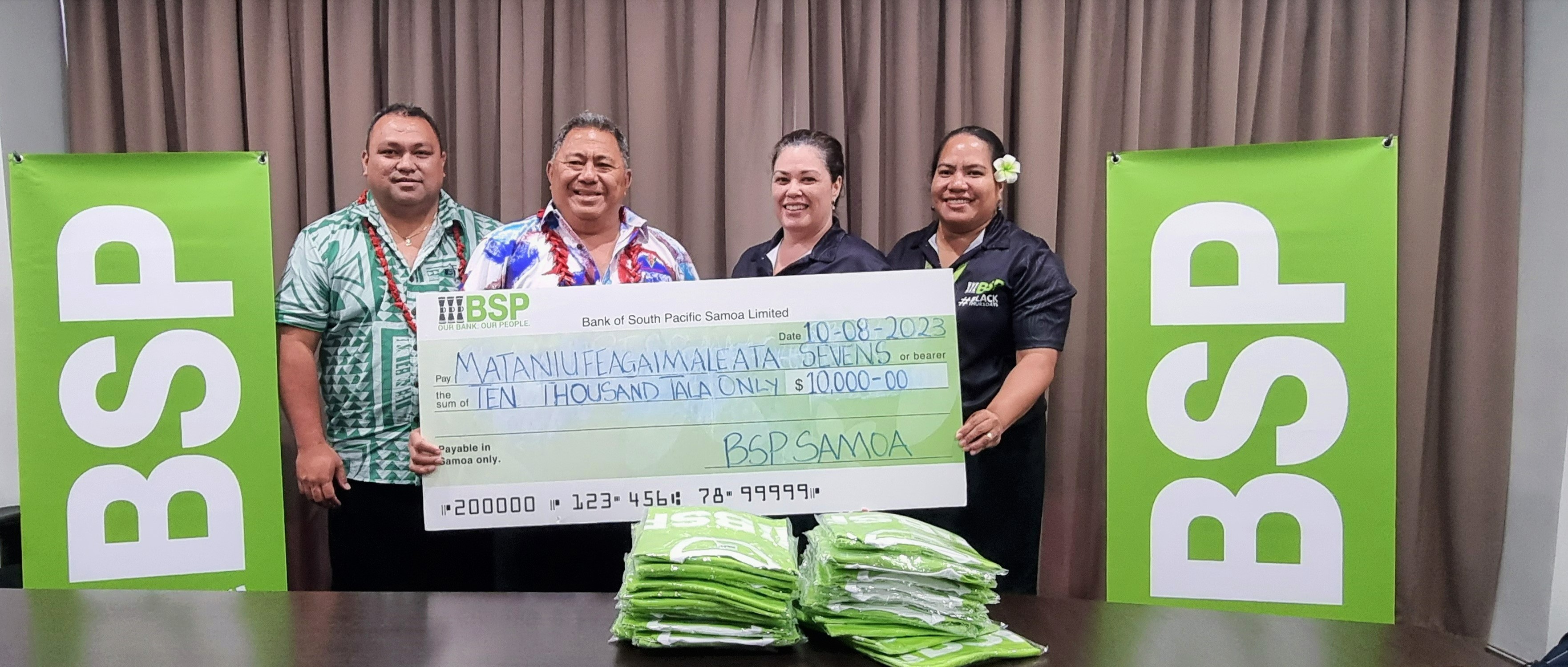 Samoa Observer Bank supports sevens with 10K donation