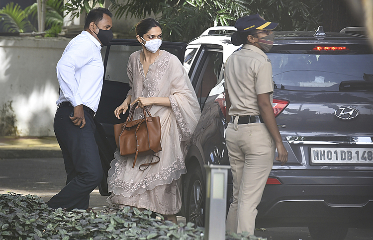 Top Bollywood star Deepika Padukone questioned in drug probe