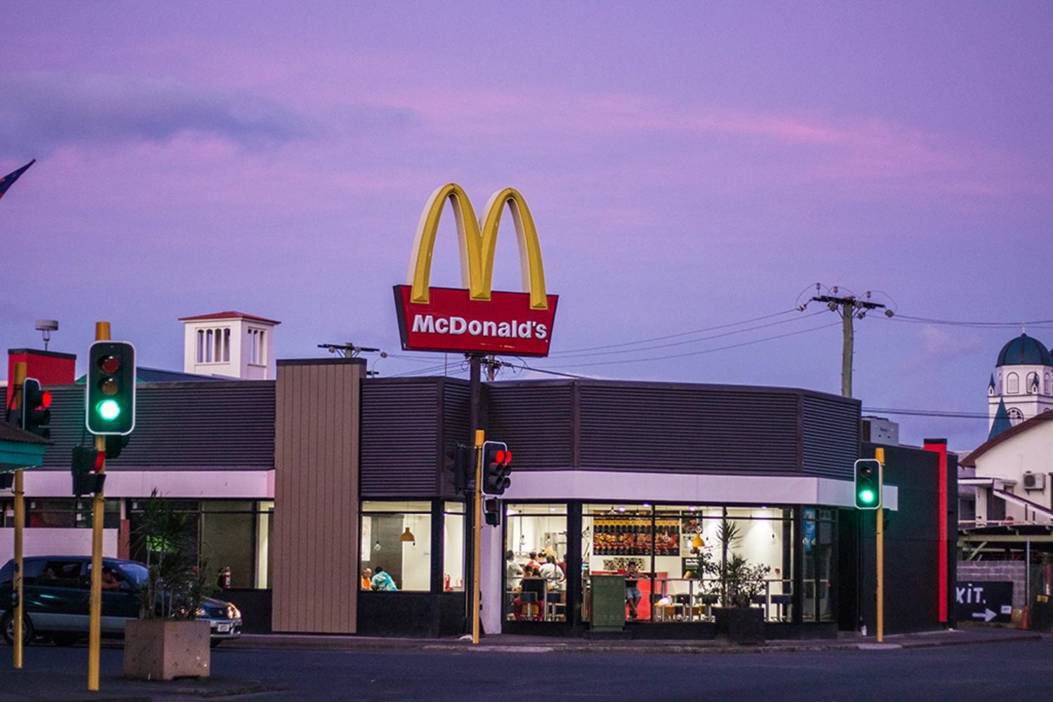 McDonalds sign Faleolo deal 