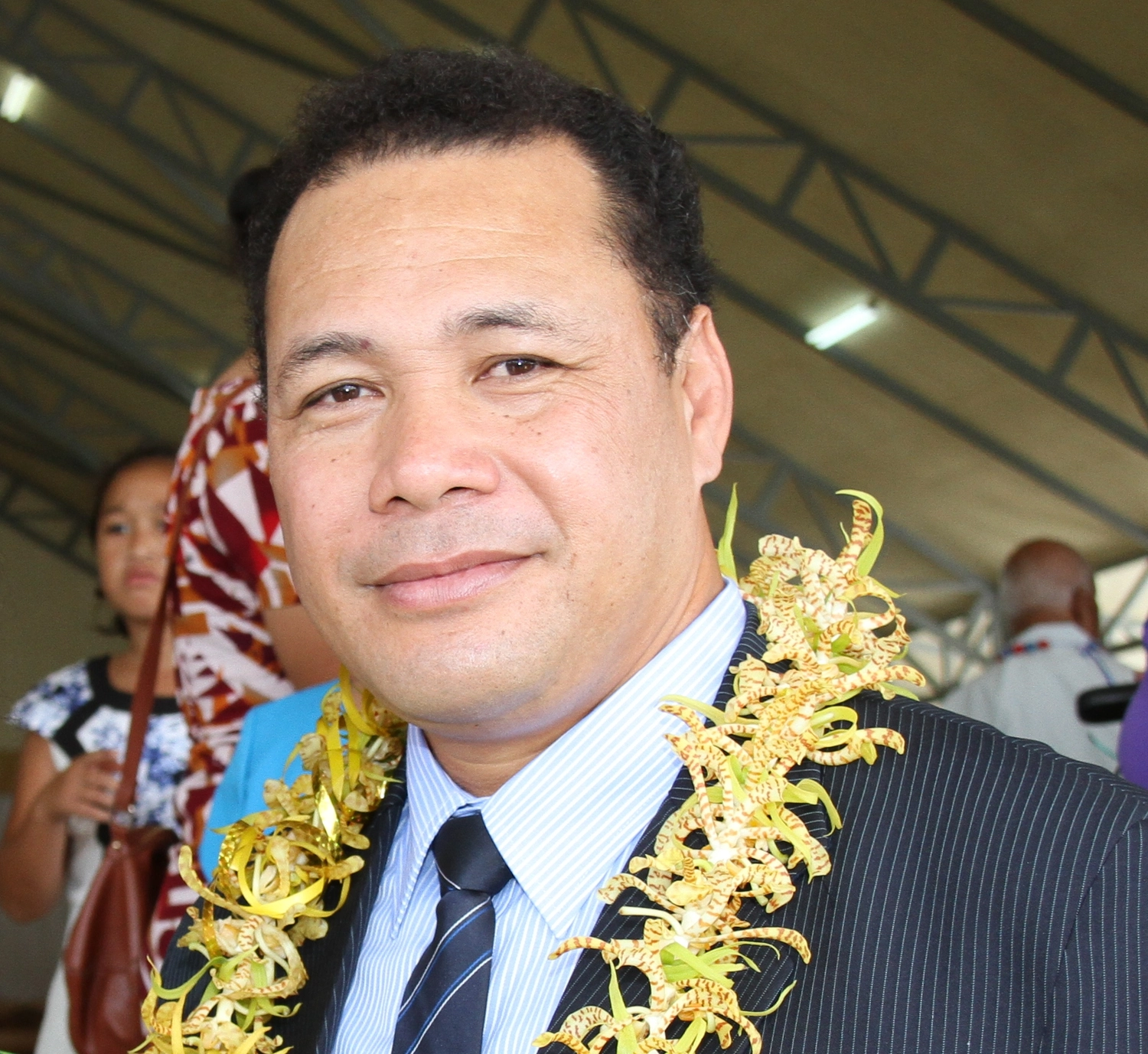Dr Vaai: Leaders, not politicians