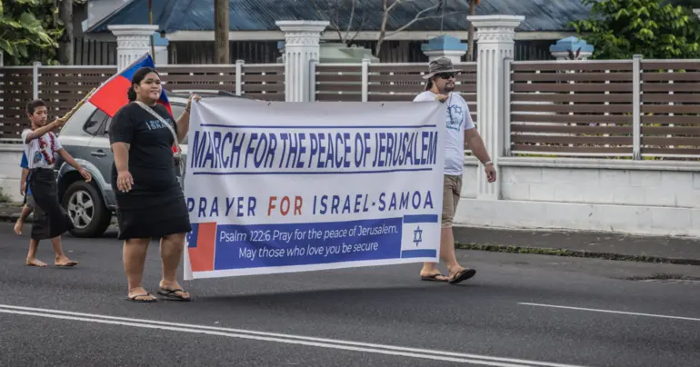 Different reactions on Samoa's stands with Israel