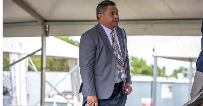 Vaimauga No. 2 petitions withdrawan