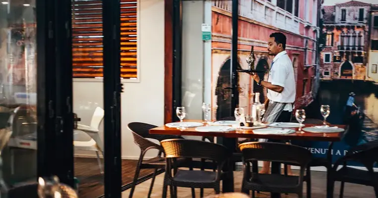 Paddles named Samoa’s best at World Culinary Awards