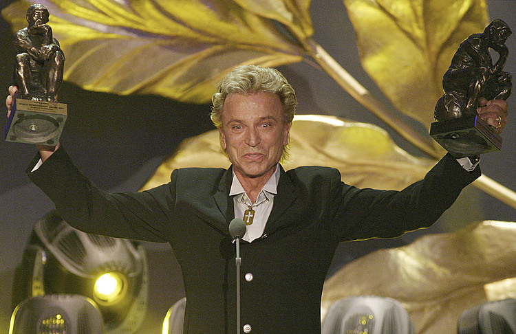 Siegfried Fischbacher, of illusion duo Siegfried & Roy, dies