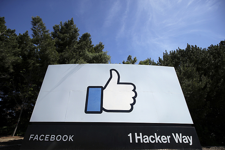 Facebook profits top $10B as its CEO exalts the 'metaverse'