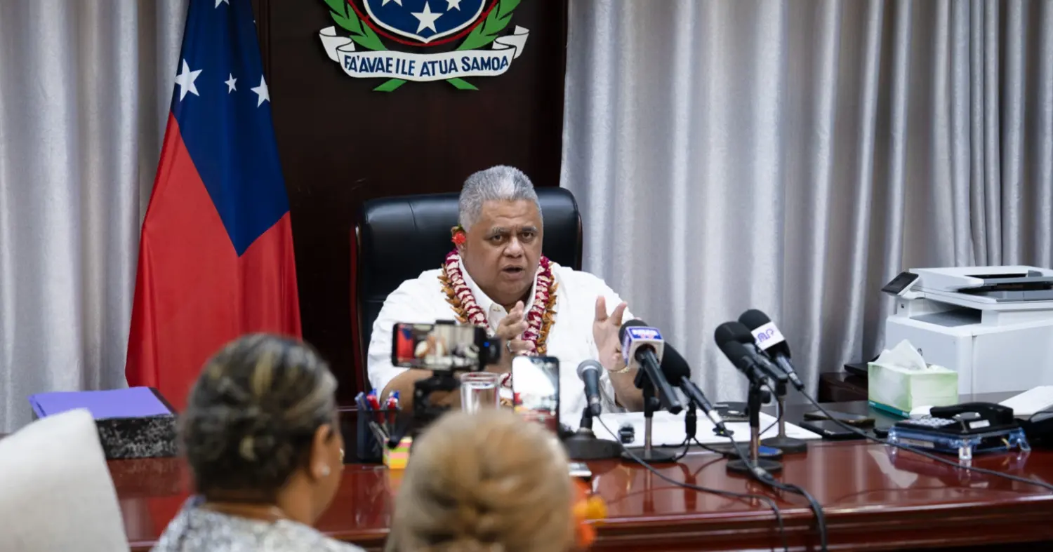 Prime Minister Laaulialemalietoa Leuatea Schmidt said $300,000 was returned to Samoa’s Treasury following the government delegation’s visit to American Samoa over the weekend for the opening of the new fale fono or Legislative Building.