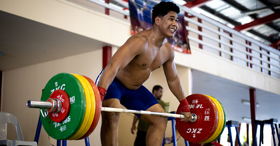 Don Opeloge fifth at I.W.F. Grand Prix